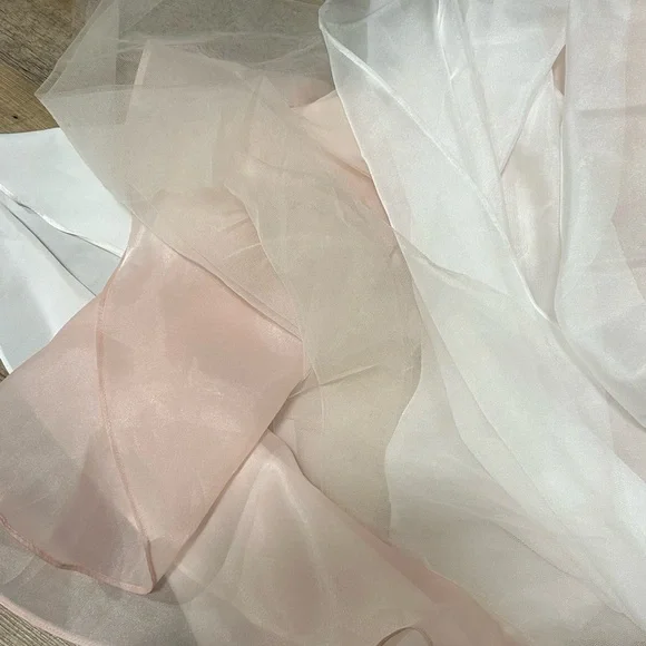 Elegant White Lace Wedding Dress - Picture 9 of 14